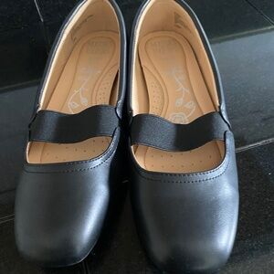 Mootsies Tootsies Memory Foam Everett Black Flats Size 10